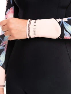 Roxy 2mm Swell Series Long Sleeve Back Zip Springsuit -Roxy Swimwear Shop erjw403054 roxyw kvj6 frt4