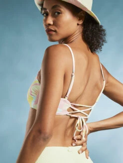 Roxy Tropics Hype Reversible Bandeau Bikini Top -Roxy Swimwear Shop erjx305016 roxym gbg3 frt2