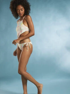 Roxy Tropics Hype Cheeky Reversible Bikini Bottoms -Roxy Swimwear Shop erjx404639 roxym gbg3 bck9